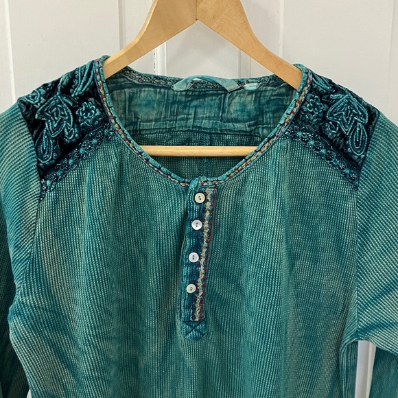 Soft Surroundings Butterfly knit top green/Teal Long Sleeve Women's Tunic size M - Picture 5 of 16